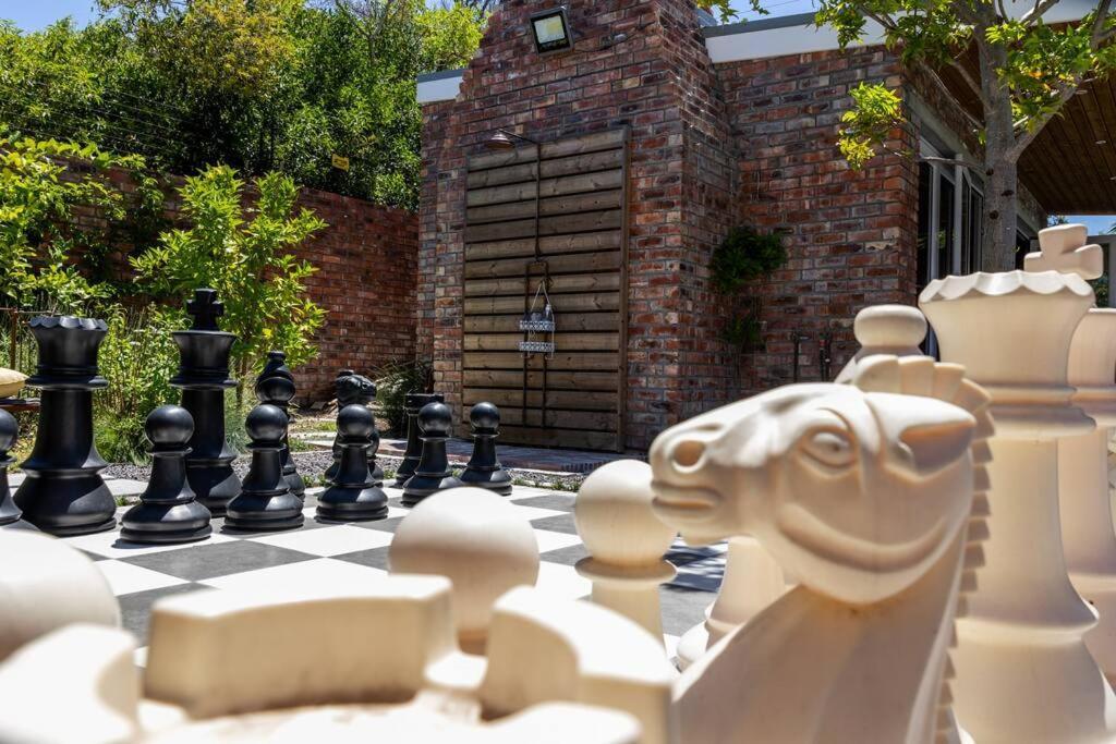 Garten Wohnung Mit Pool, 2 Schlafzimmer Cape Town Ngoại thất bức ảnh